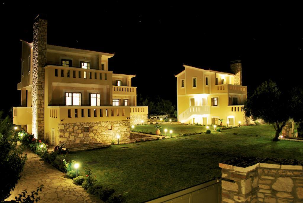 Villa Elaia Villas *