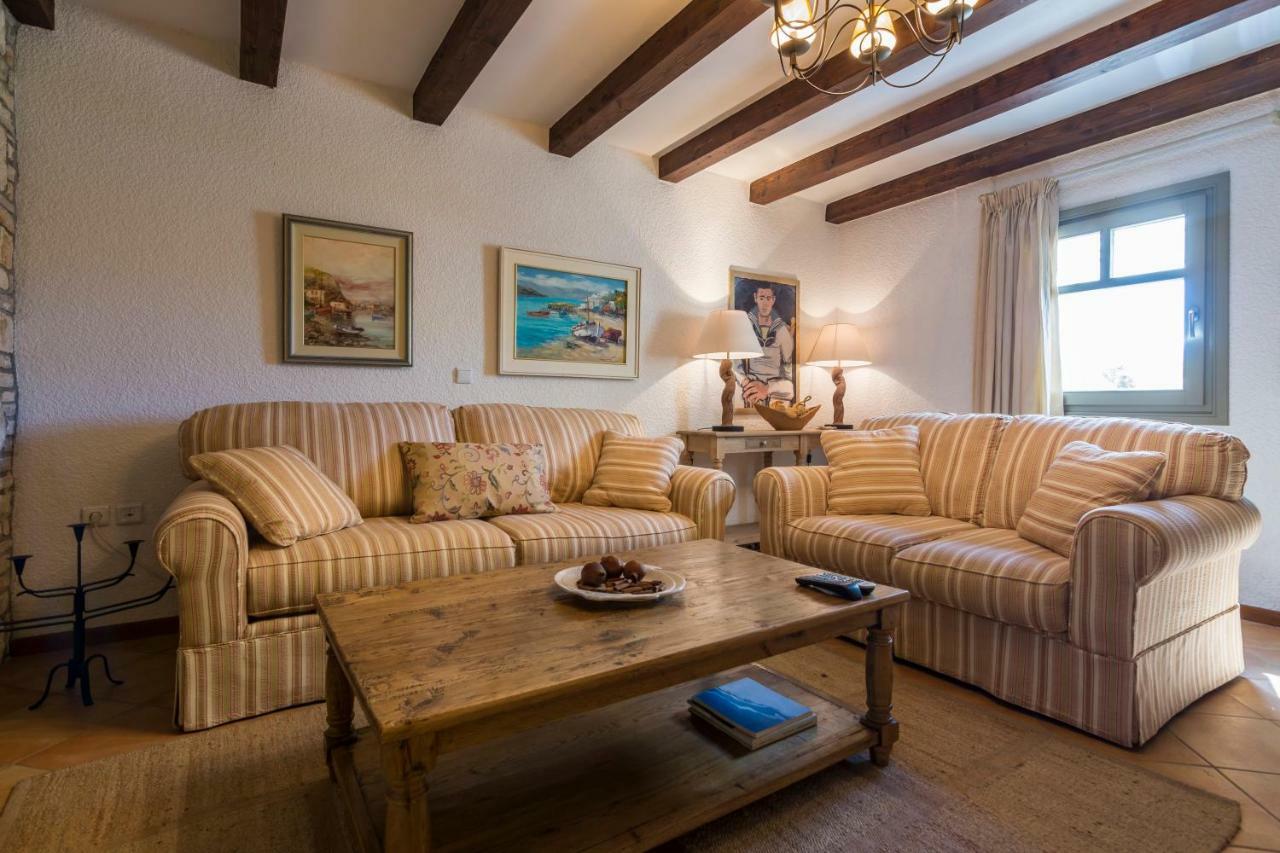 Elaia Villas Villa *