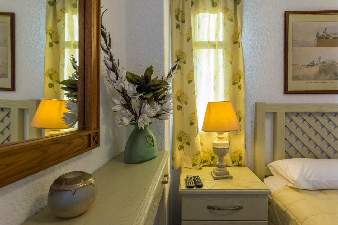 Elaia Villas